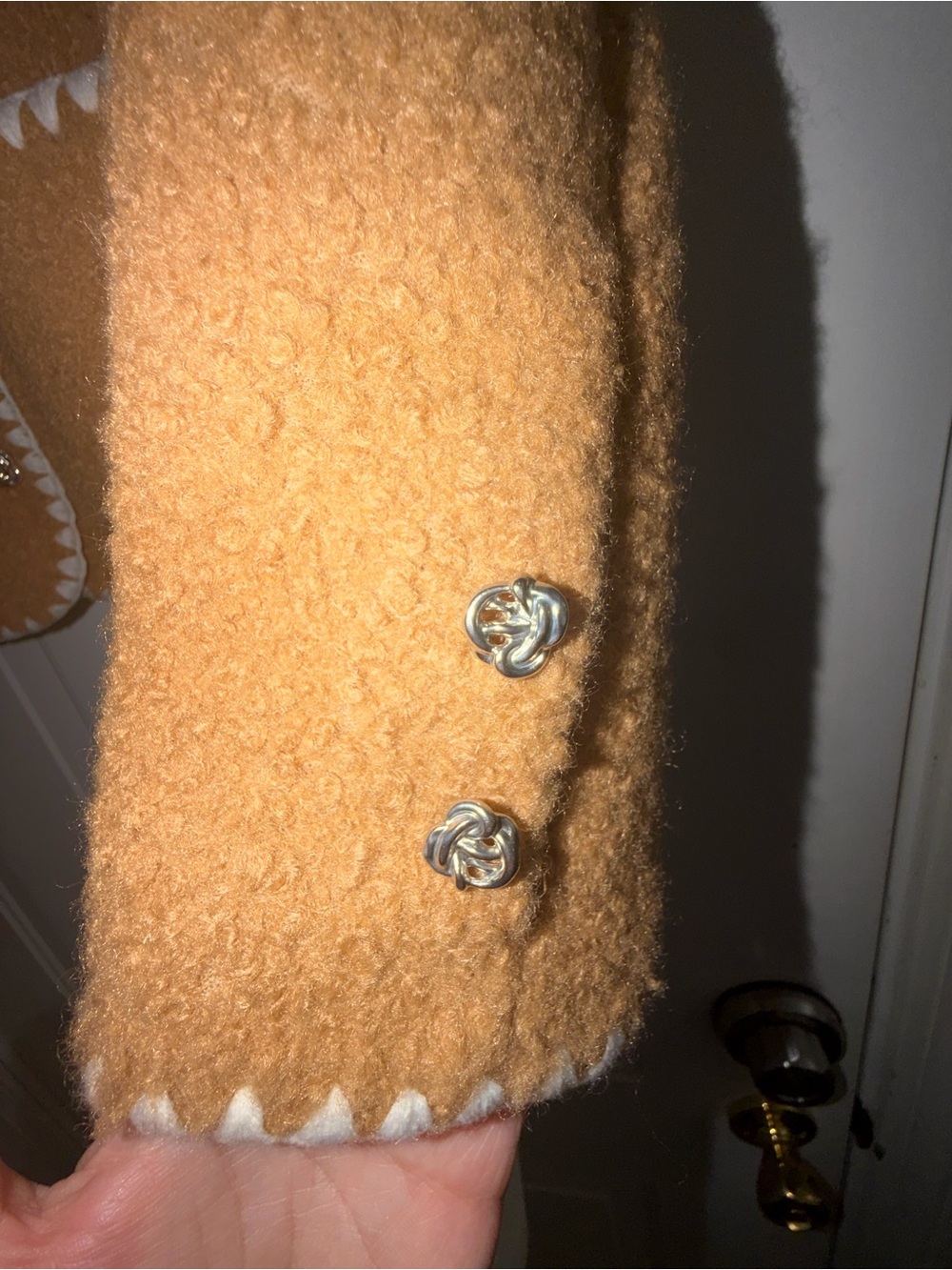 Bagatelle Camel Bouclé Cropped Jacket White Scallop Trim Cardigan Coat sz Small - Picture 3 of 11